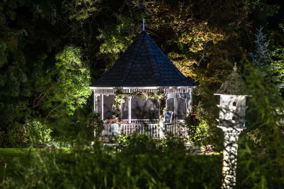 Landscape lighting project photo 21